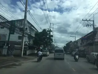La Yxng Teiyw Neux Tun-Hmu Tun