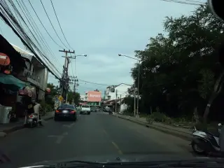 ร้านขนมเปี๊ยะสดแม่สำรวย