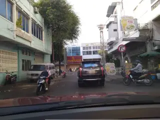 Shop quần áo Phón Dậu