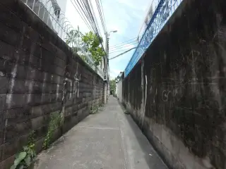 ชุมชนตรอกบ้านพานถม