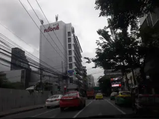 Hua Restaurant (ran xahar haw)