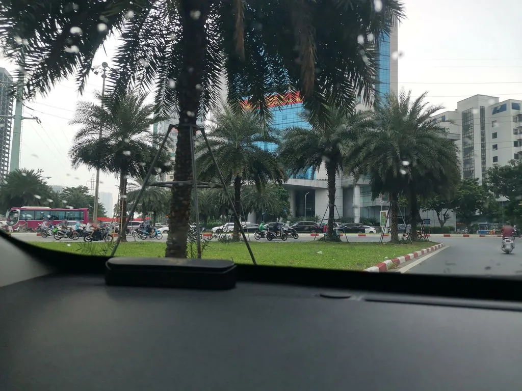 Thuê Xe VietFast Trans