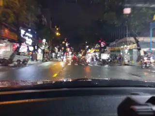 Lẩu tôm càng xiên Tân Bình