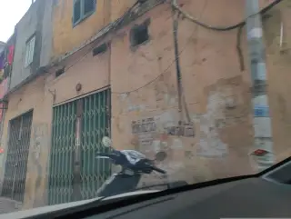 A Lử QUÁN