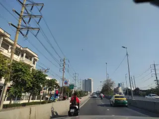 Kwyteiyw Ki Rong Beiyr Yexrman Tawan Daeng