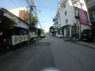 Slow Bar Cafe'hna Tuk