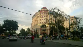 Topzone Hoà Bình Cần Thơ