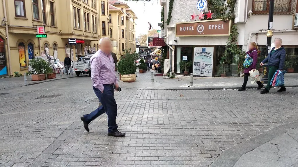 GLOVO SPOR