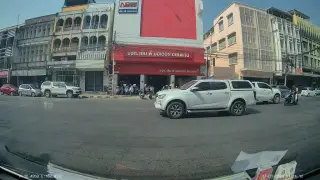 Mae Ni Khaw Heniyw Mamwng