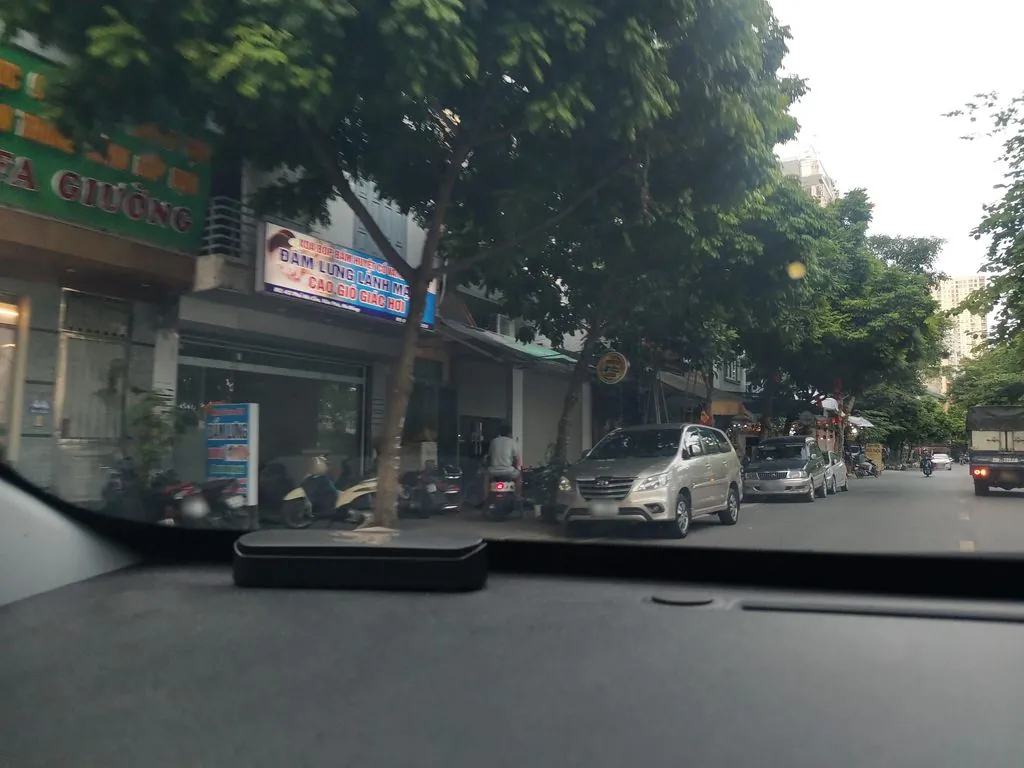Bàn ghế thông minh - H.T.H