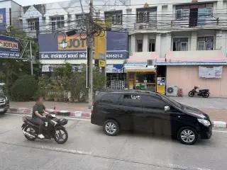 Hnu Nakh Li Nik
