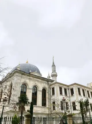 Emin Kundura