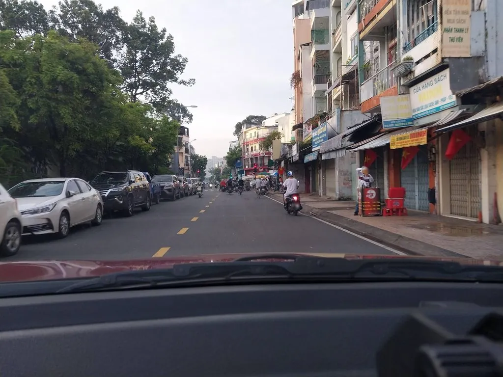 Nhà Sách Hồng Tươi