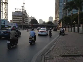Ngã tư Thái Hà - Láng Hạ — фото 3