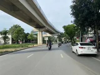 Nhà Hàng Hoàng Gia-Lẩu Cháo Nấm Thiên Nhiên
