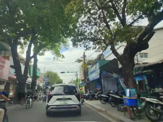 Tân Hoàng Dung 240 Đinh Tiên Hoàng