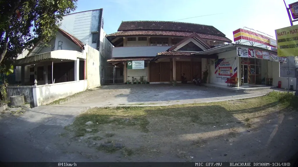 Waroeng Ingkung Juoss & Kafe Dekranasda Bantul