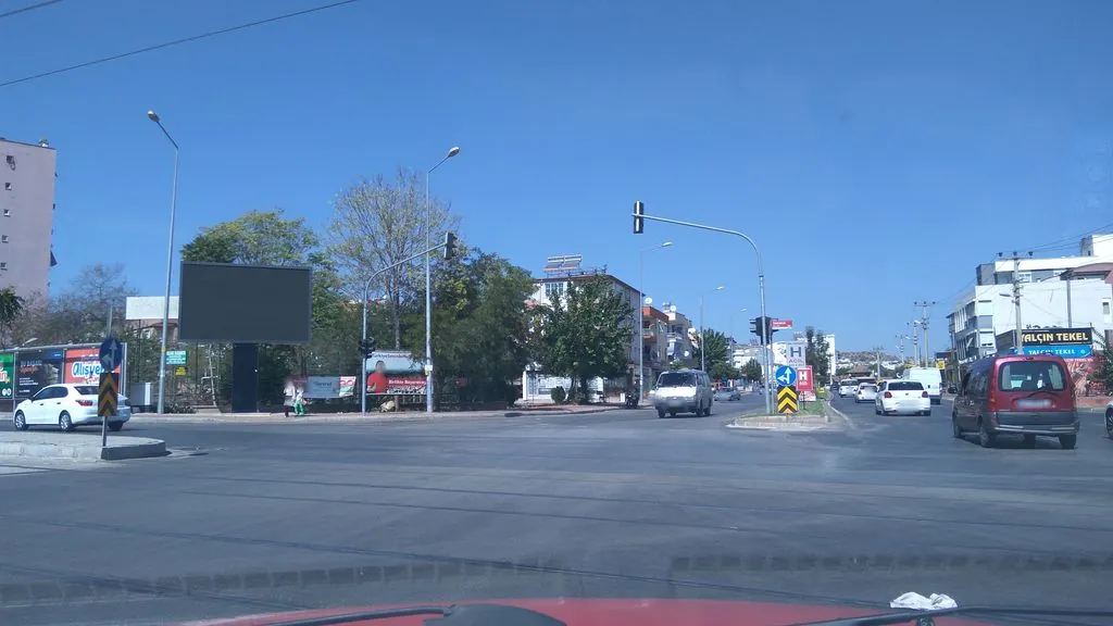 Meşhur Aksu köfte piyaz