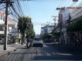 Stek Dek Enew Sakha Swnphlu
