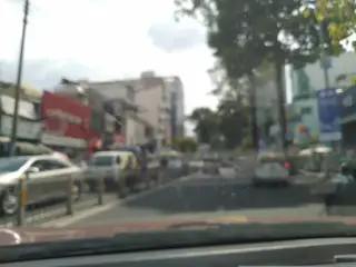 Quán Cà Phê Điểm Tâm Kết Nối