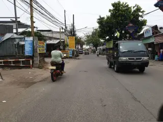 Ayam & Bebek 46 Solo