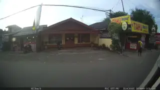 Rumah Makan Betawi Warung Pucung