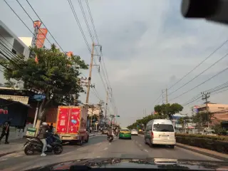 Suwrrnphumi Thawn Xxnnuch-Ladkrabang
