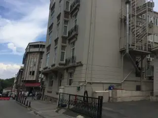 İz Yayıncılık