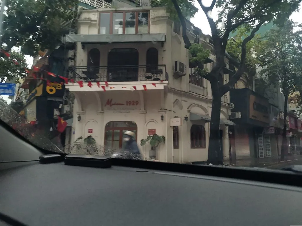 Lơ Mơ Cocktail Convenience Store