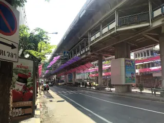 Choongman Chicken Silom