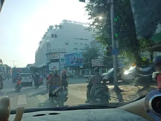 Mb 332, HOÀNG VĂN THỤ
