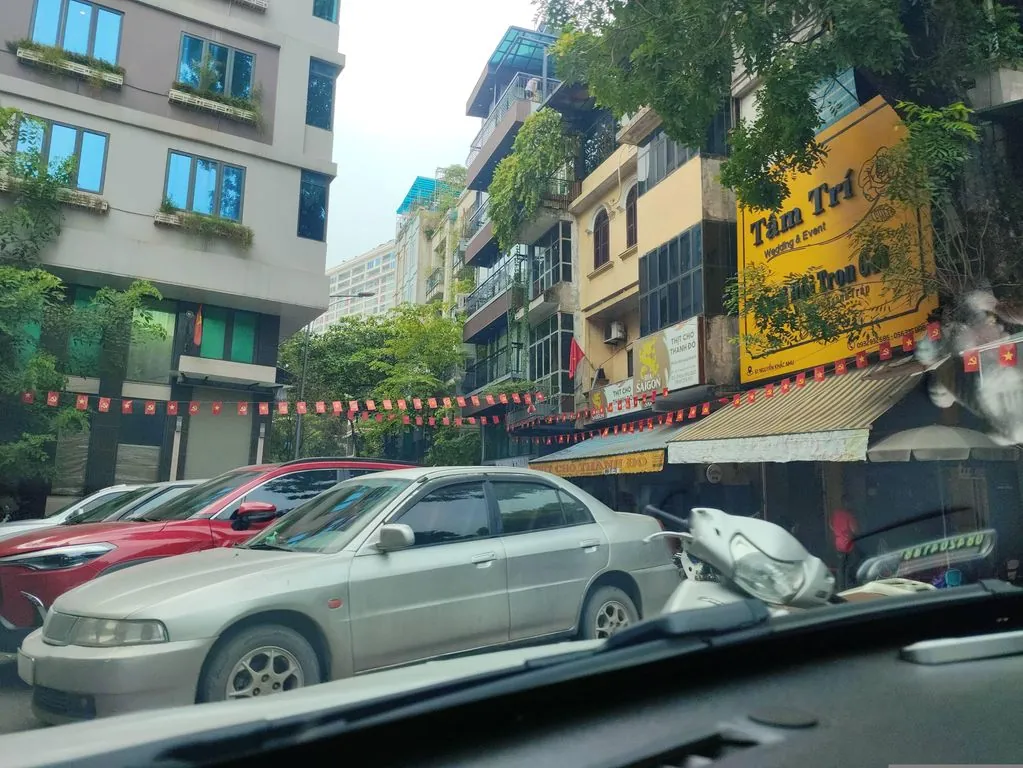 Nhà Hàng Tre Xanh