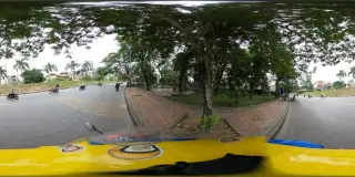 Vườn Hoa Bắc Long Biên