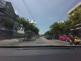 PLUS Dental Clinic | สาขาอ่อนนุช