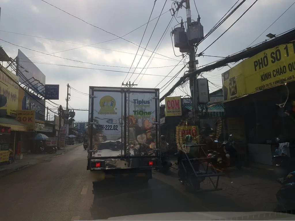 Đèn trang trí Thuận Phát