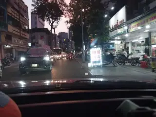 Thánh Gióng Express - Bánh bột lọc Buôn Mê