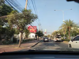 คาเฟ่ อเมซอน