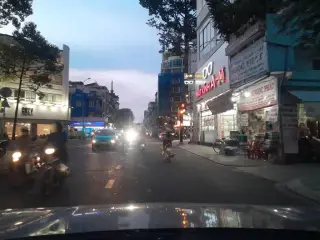 Bàn chải điện chính hãng Thuỵ Sĩ - Edel White