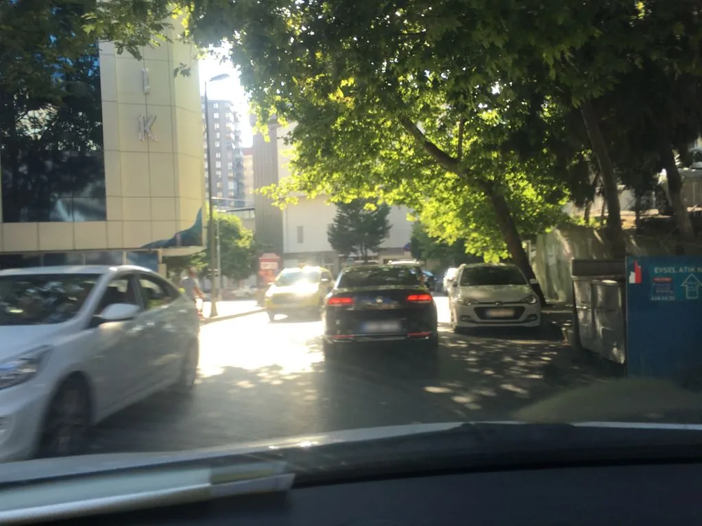 Uzman Diş Hekimi Adem Günaydın