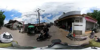 Pasar desa no 82
