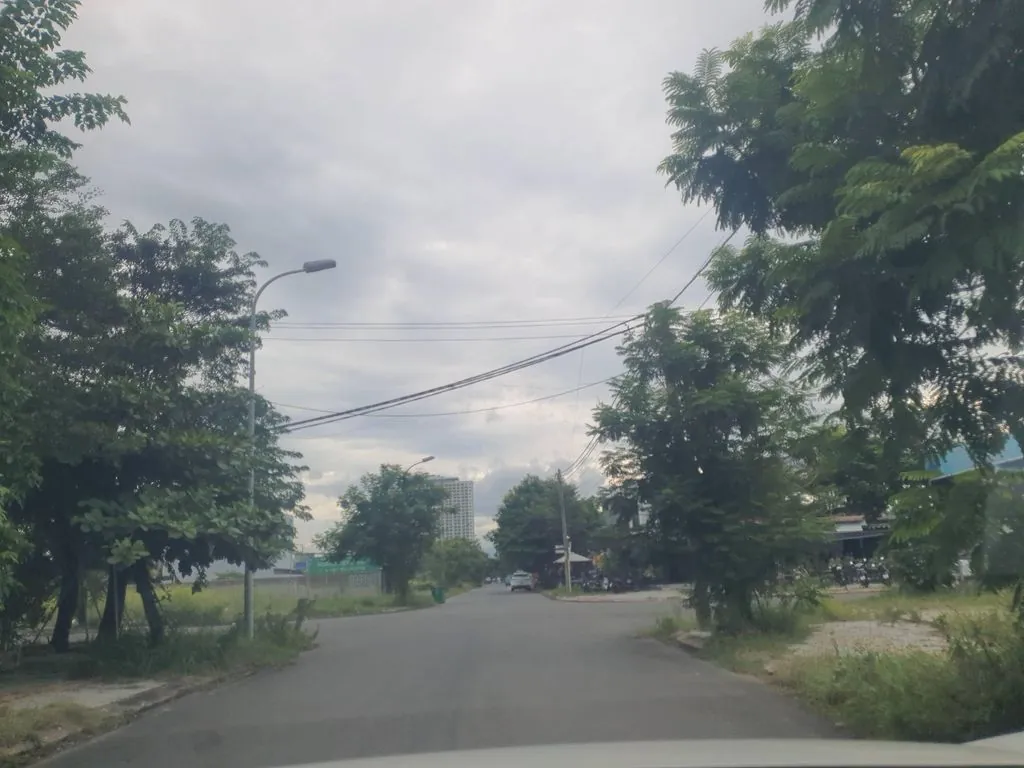 Quán Hồ Trên Núi