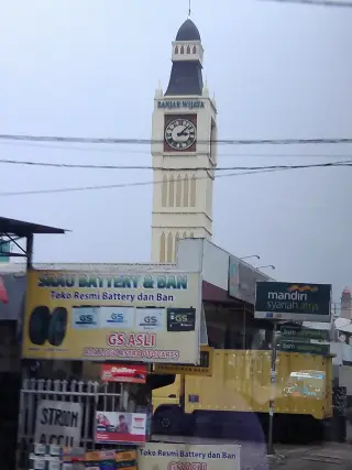 Ayam Penyet Surabaya Cipondoh
