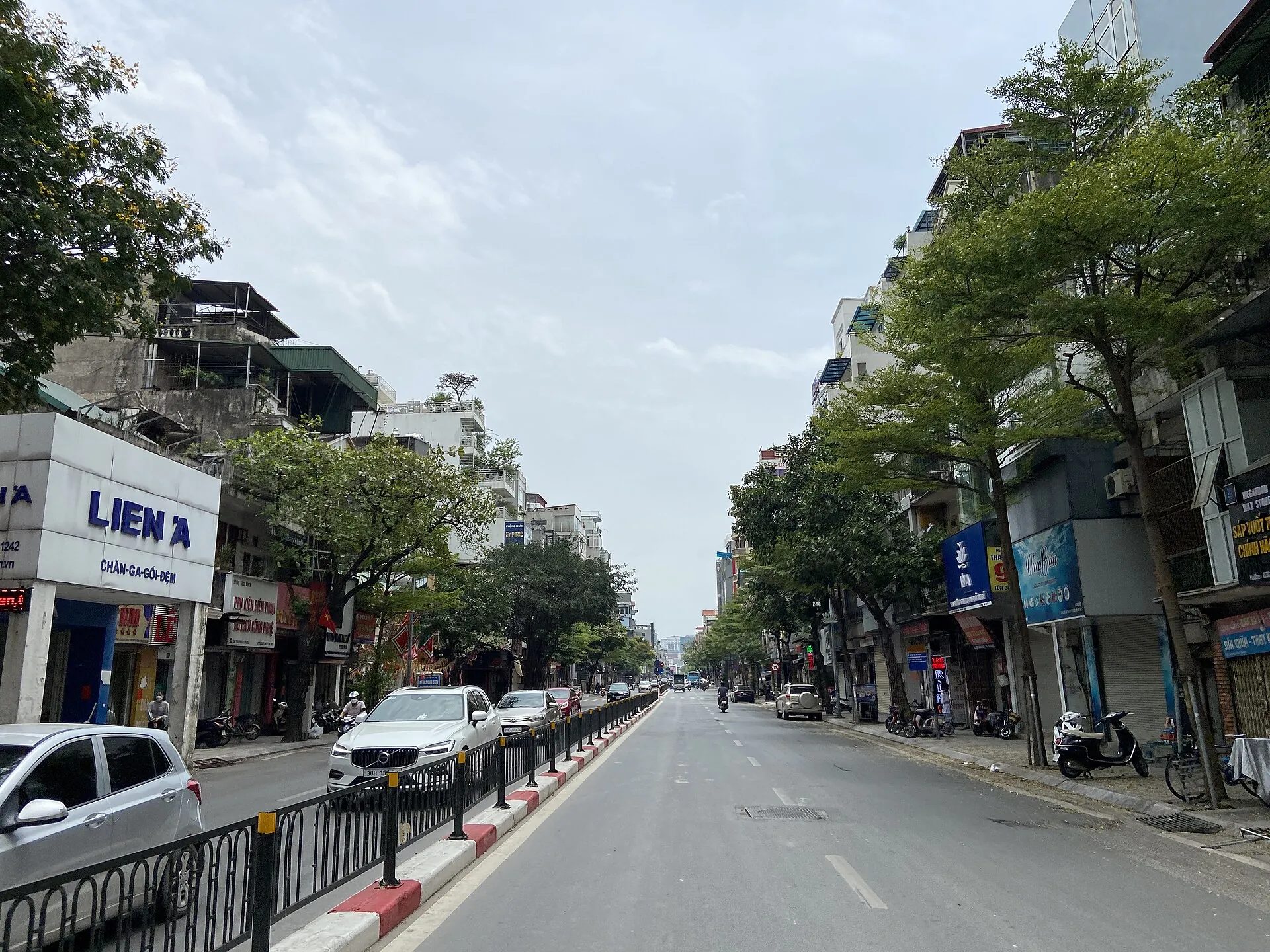 TravelHolic Vietnam