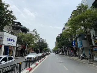 TravelHolic Vietnam