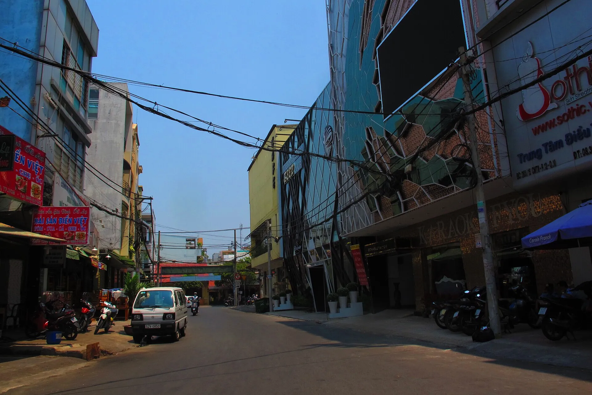 285/40 CMT8 Phường 12 Quận 10