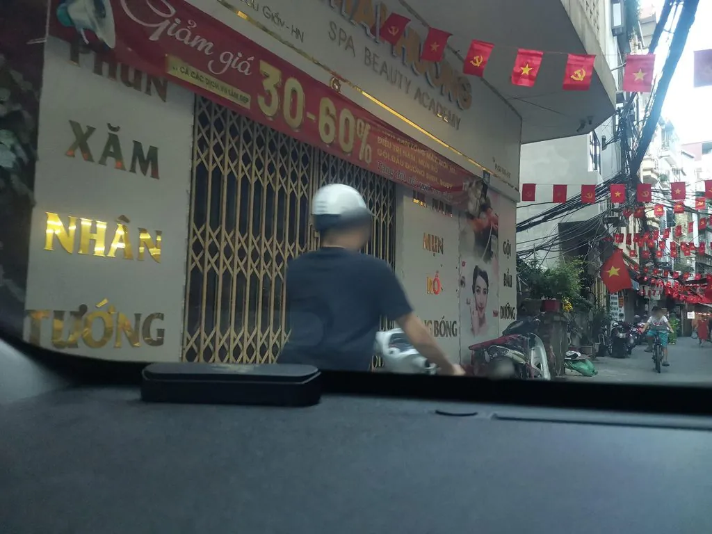 Vu Phuong Bakery Banh Mi Hoa Cuc Handmade
