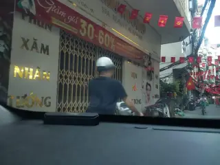 Vu Phuong Bakery Banh Mi Hoa Cuc Handmade