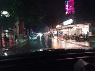 Quán ăn A Hiền