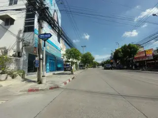 Khun Kha Hmu Kxng Prab