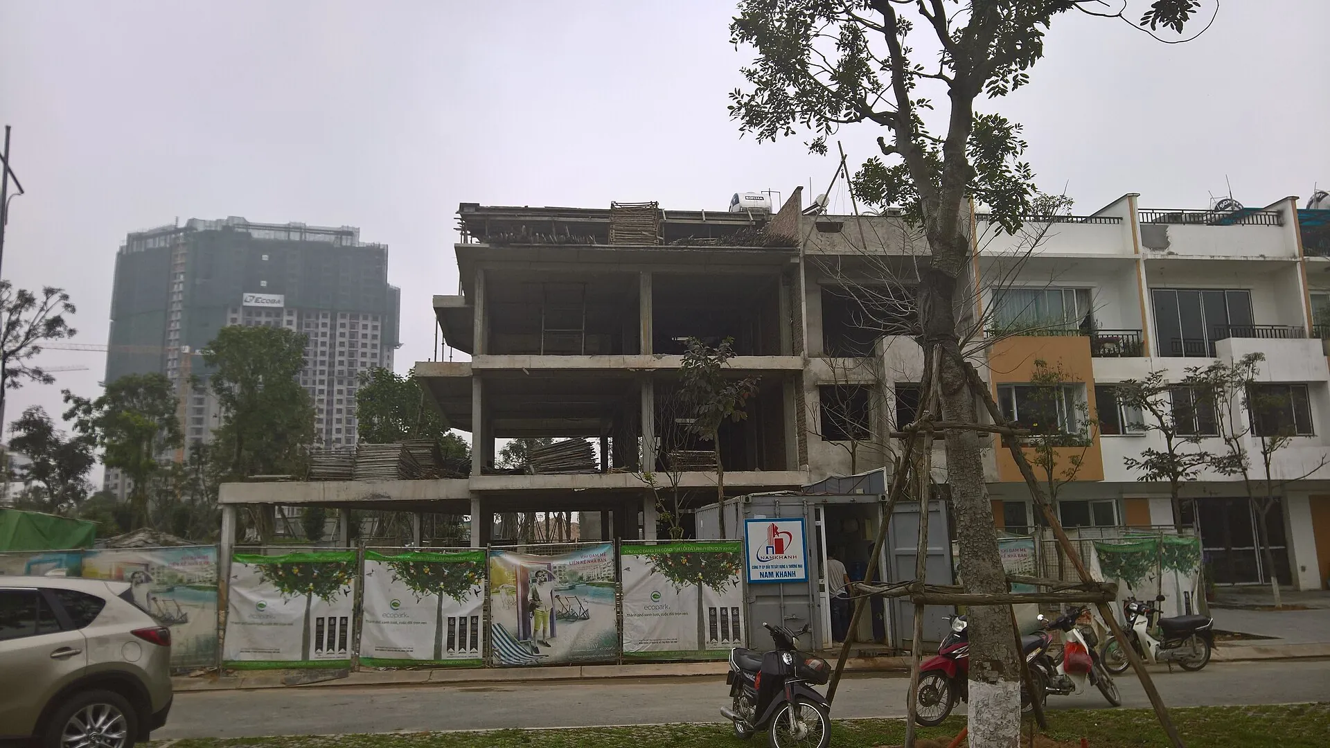 Mầm non ẤM và ÊM Montessori - Ecopark